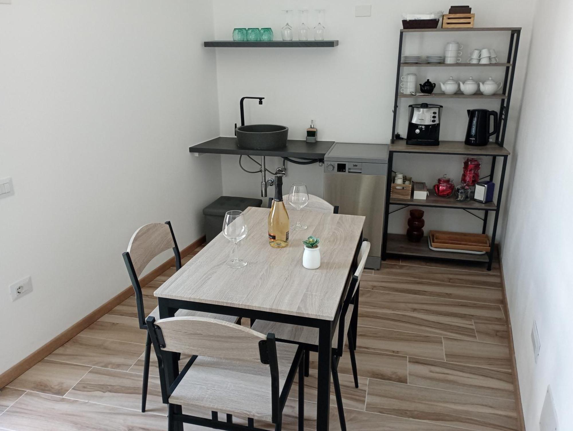 Niu Rooms Oristano Eksteriør billede