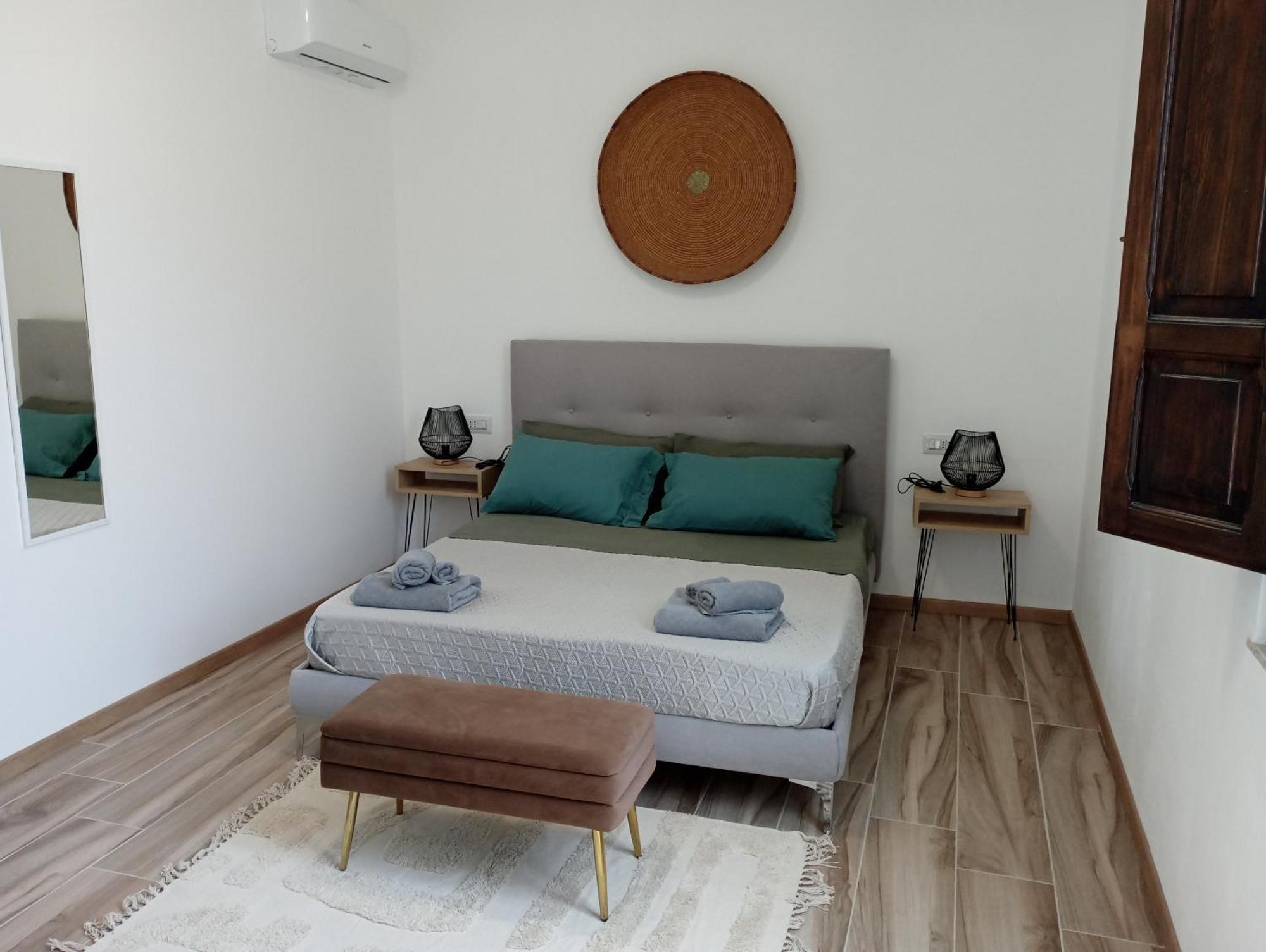 Niu Rooms Oristano Eksteriør billede