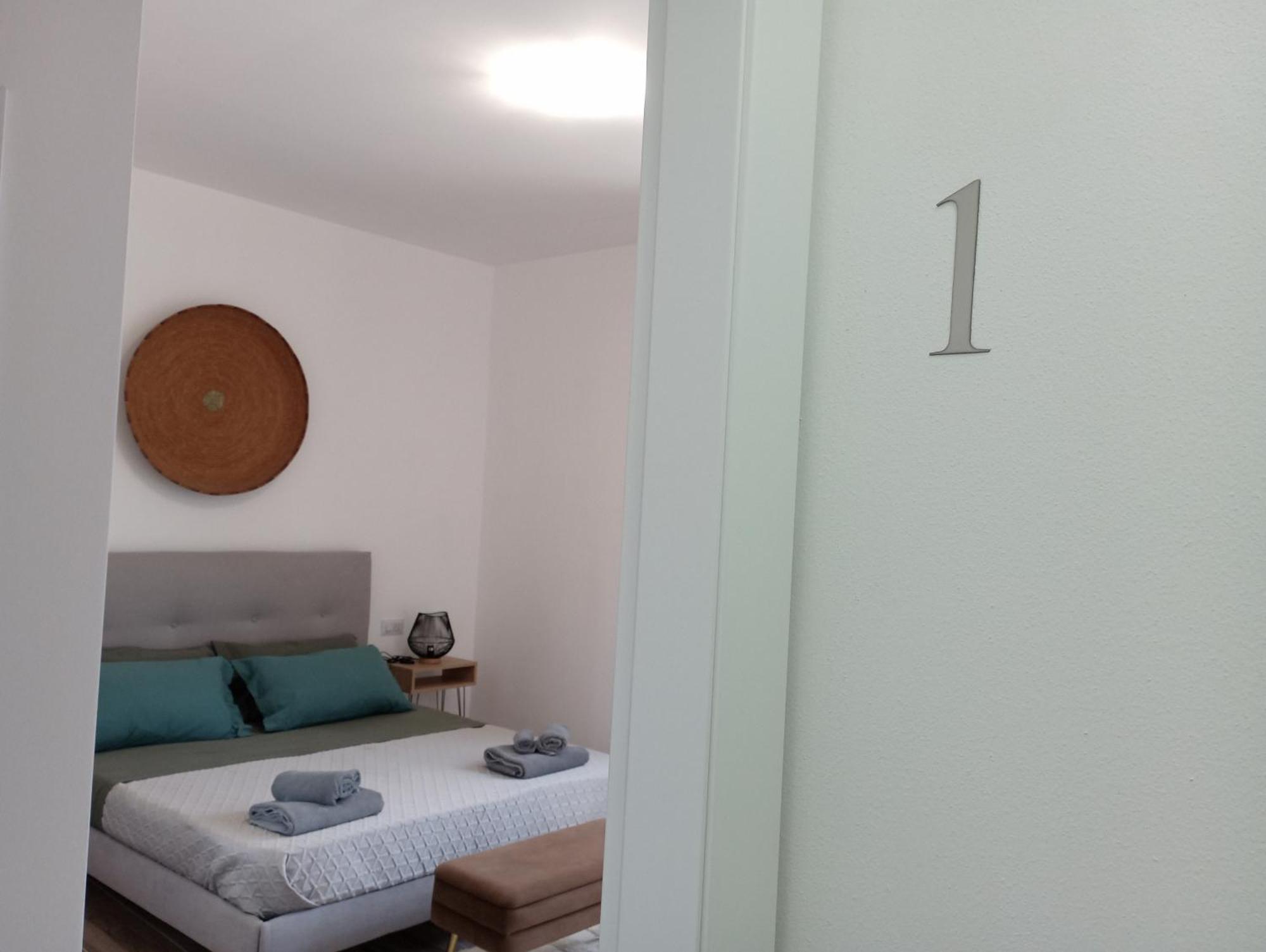 Niu Rooms Oristano Eksteriør billede
